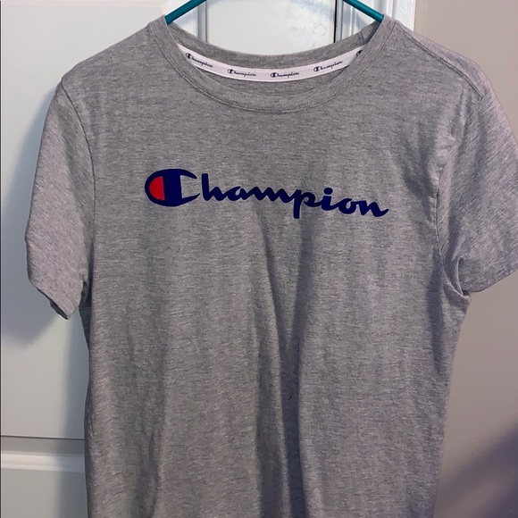 Champion Tops - Champion T-Shirt